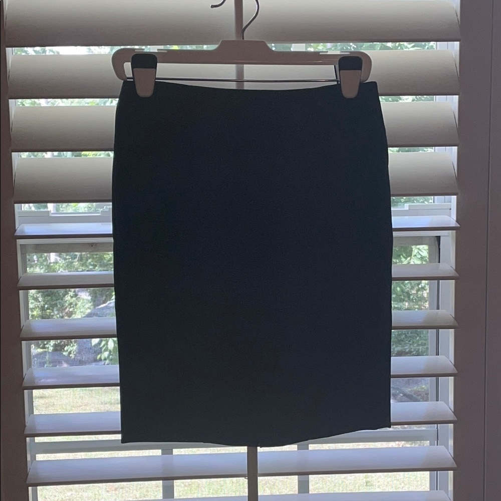 LOFT Petite Classic Seamed Pencil Skirt